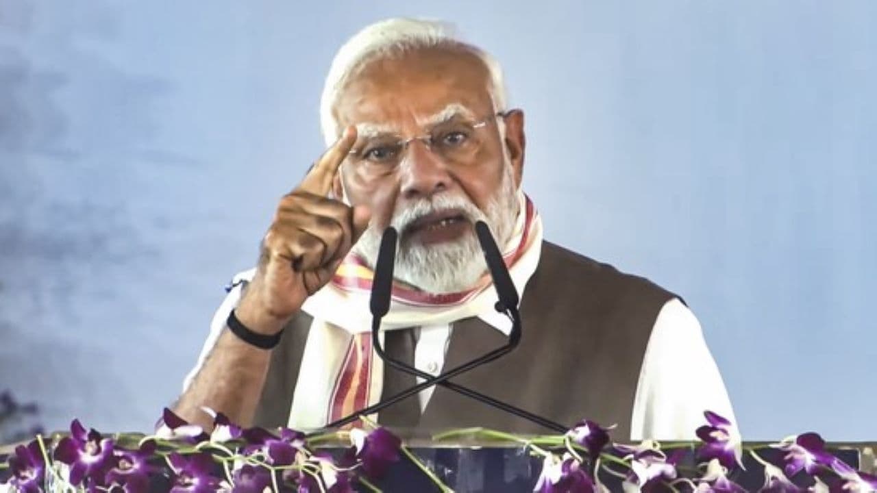 Live News: बिहार में मोदी का पूरा भाषण ऑपरेशन सिंदूर पर Live News: बिहार में मोदी का पूरा भाषण ऑपरेशन सिंदूर पर