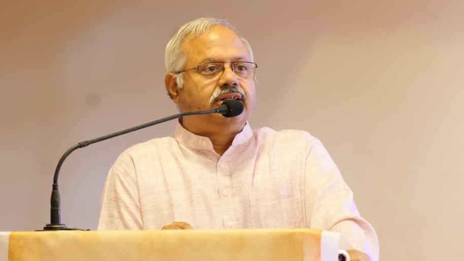 SIR विवाद के बीच RSS ने उठाई देशव्यापी NRC की मांग; नागरिकों की पहचान पर जोर क्यों दे रहा संघ? SIR विवाद के बीच RSS ने उठाई देशव्यापी NRC की मांग; नागरिकों की पहचान पर जोर क्यों दे रहा संघ?