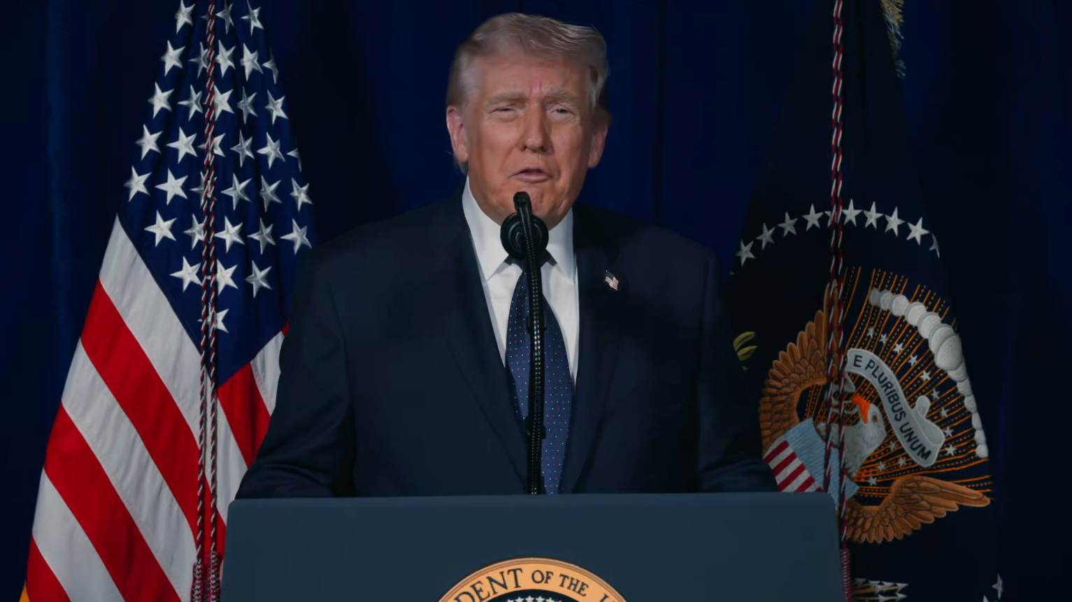 सहयोगी देशों पर बौखलाए ट्रंप- तेल अमेरिका से खरीदो या खुद जाकर 'हॉरमुज़ स्ट्रेट' से लो सहयोगी देशों पर बौखलाए ट्रंप- तेल अमेरिका से खरीदो या खुद जाकर 'हॉरमुज़ स्ट्रेट' से लो