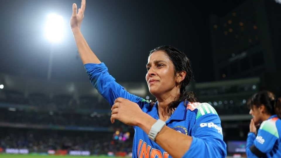 पिता के विवाद से निशाने पर रहीं जेमिमा रोड्रिग्स अब देश की पसंदीदा! पिता के विवाद से निशाने पर रहीं जेमिमा रोड्रिग्स अब देश की पसंदीदा!