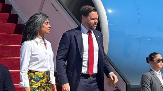 अमेरिका में हिंदुओं पर क्यों बढ़ रहे हैं हमले? अमेरिका में हिंदुओं पर क्यों बढ़ रहे हैं हमले?