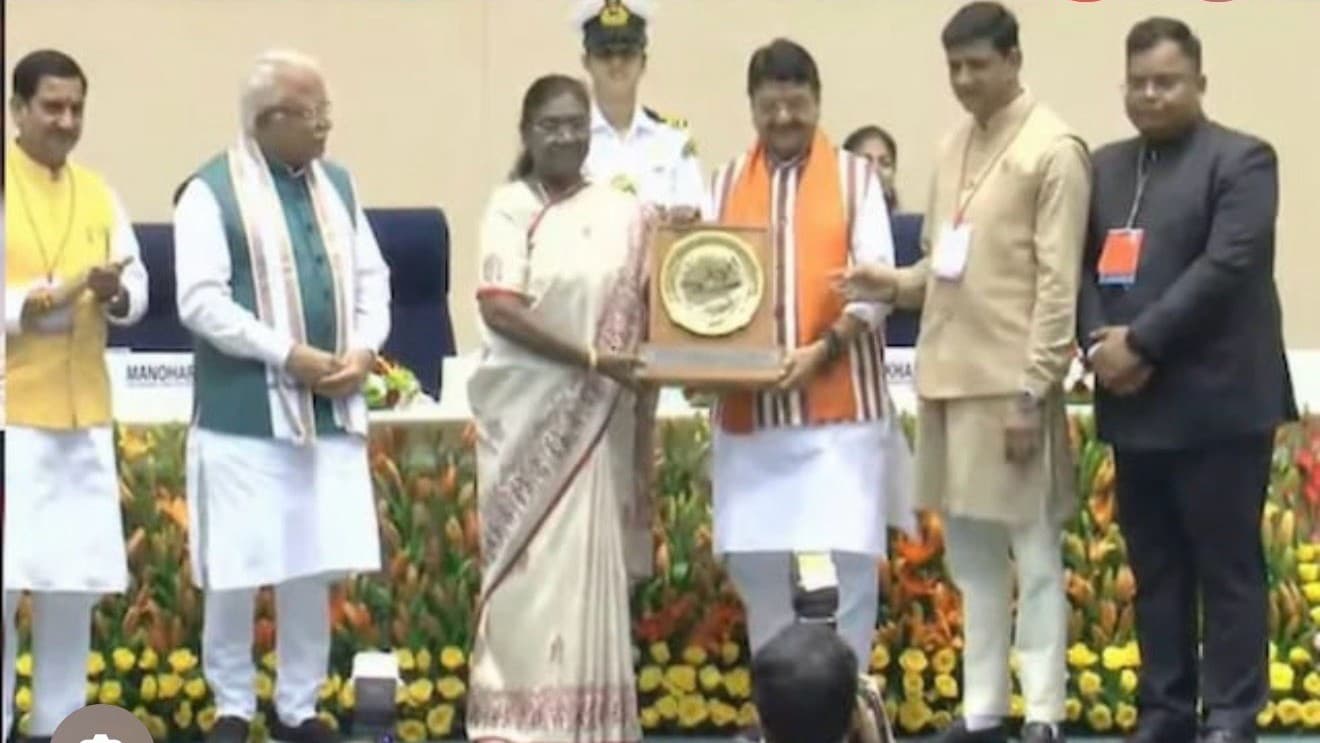 मध्य प्रदेशः इंदौर में दूषित पानी से 11 मौतें, 111 ज़िन्दगी से जूझ रहे, जवाबदेही किसकी मध्य प्रदेशः इंदौर में दूषित पानी से 11 मौतें, 111 ज़िन्दगी से जूझ रहे, जवाबदेही किसकी